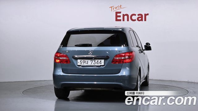 Mercedes-Benz B-Class B200 CDI Blue efficiency — пробег 98 497 км — фото 4 из 5