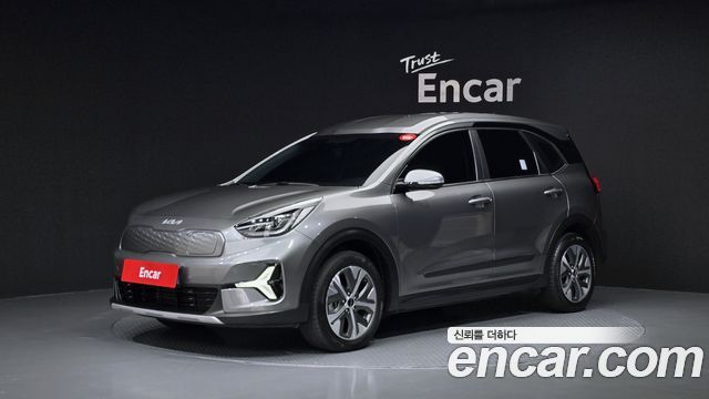 Kia Niro Air — пробег 128 025 км — фото 1 из 5