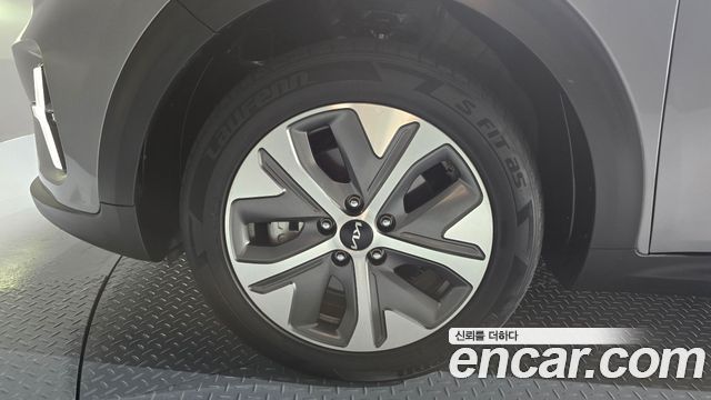 Kia Niro Air — пробег 128 025 км — фото 5 из 5