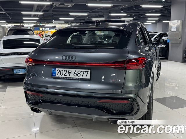 Audi Q5 45 TFSI Quattro S Line Black Edition Sport Back — пробег 12 км — фото 2 из 5