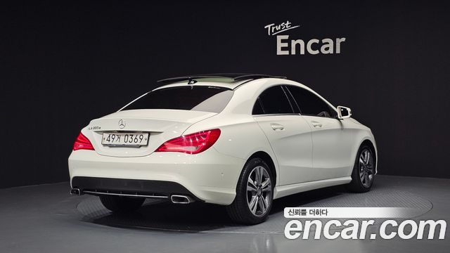 Mercedes-Benz CLA-Class CLA200 d — пробег 158 293 км — фото 2 из 5