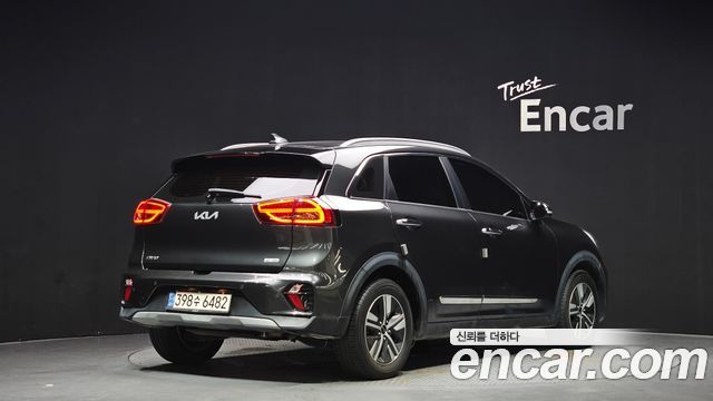 Kia Niro 1.6 HEV Noblesse — пробег 168 600 км — фото 2 из 5