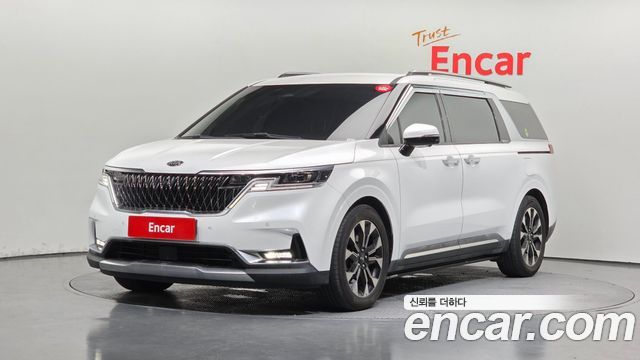 Kia Carnival 7-Seater Signature — пробег 216 401 км — фото 1 из 5