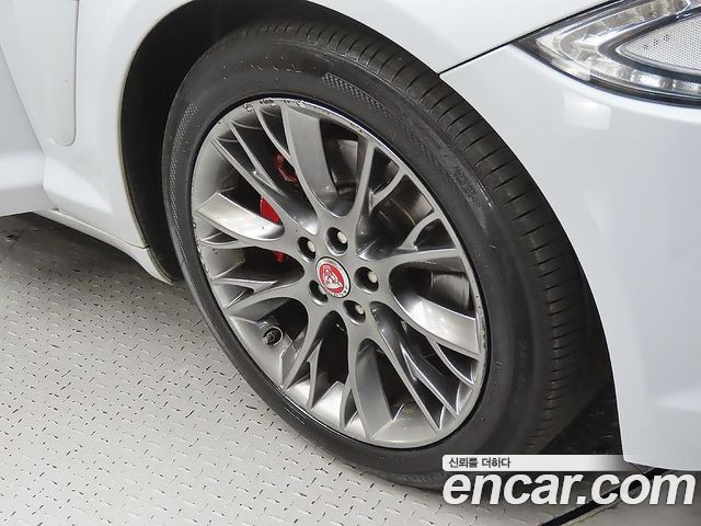 Jaguar XF из Кореи Encar
