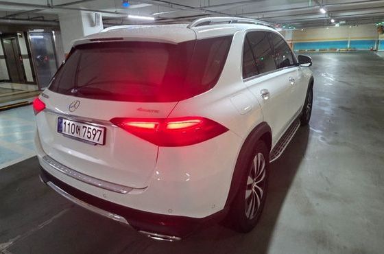 Mercedes-Benz GLE-Class GLE300d 4MATIC — пробег 9 100 км — фото 5 из 5