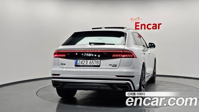 Audi Q8 50 TDI Quattro Premium — пробег 53 677 км — фото 4 из 5