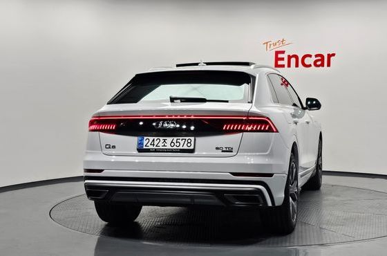 Audi Q8 50 TDI Quattro Premium — пробег 53 677 км — фото 4 из 5