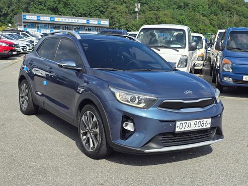 Kia Stonic Diesel 1.6 Prestige — пробег 76 830 км — фото 3 из 5