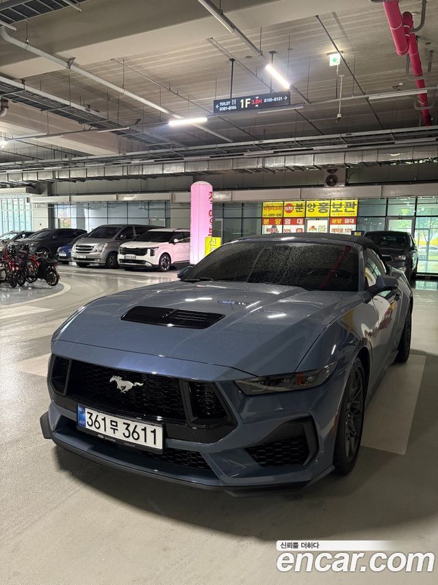 Ford Mustang 5.0 GT Premium Convertible — пробег 1 100 км — фото 1 из 5