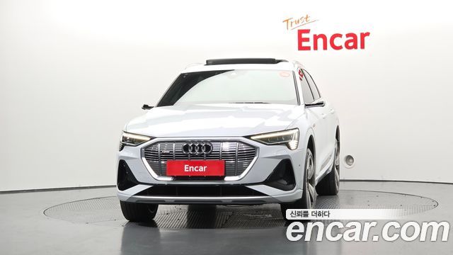 Audi e-tron 55 Quattro Sportback — пробег 67 769 км — фото 3 из 5