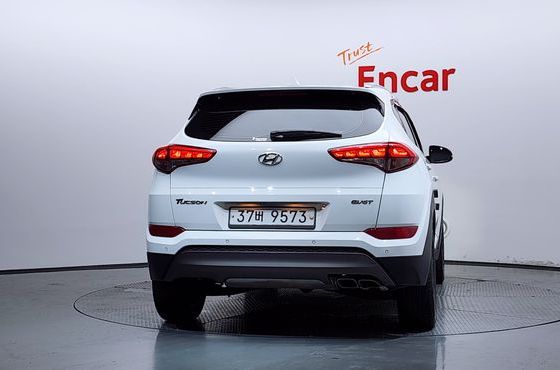 Hyundai Tucson Diesel 2.0 2WD Premium — пробег 160 784 км — фото 4 из 5