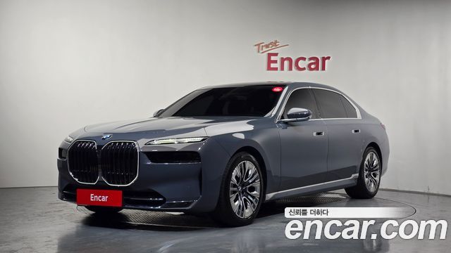BMW 7-Series 740i sDrive Design Pure Excellence — пробег 79 021 км — фото 1 из 5