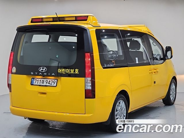 Hyundai Staria из Кореи Encar