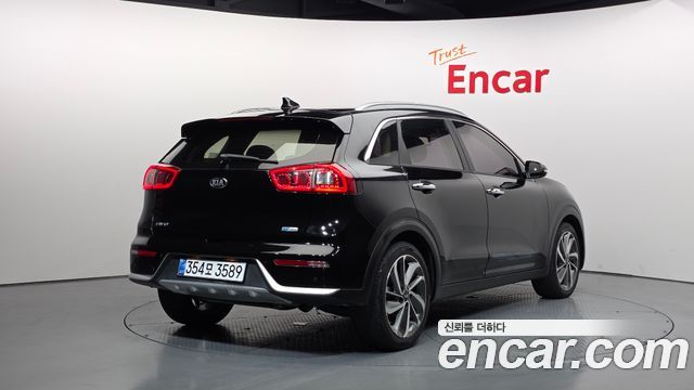 Kia Niro Noblesse — пробег 83 770 км — фото 2 из 5