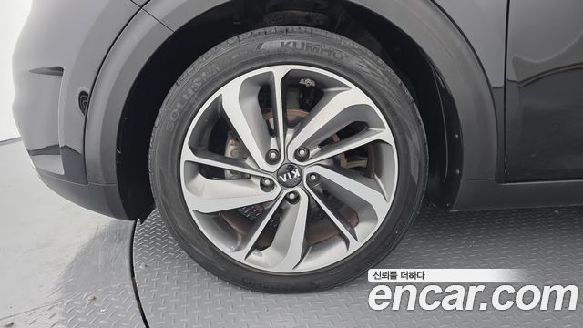 Kia Niro Noblesse — пробег 83 770 км — фото 5 из 5