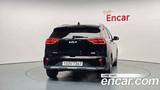 Kia Niro 1.6 HEV Prestige — пробег 68 264 км — фото 4 из 5