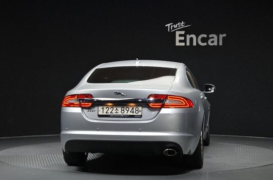 Jaguar XF 2.2D Luxury X250 — пробег 116 709 км — фото 4 из 5