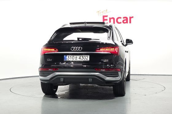Audi Q5 40 TDI Quattro Premium Sportback — пробег 22 809 км — фото 4 из 5