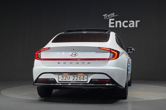 Hyundai Sonata 2.0 Premium Family — пробег 60 772 км — фото 4 из 5