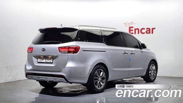 Kia Carnival из Кореи Encar