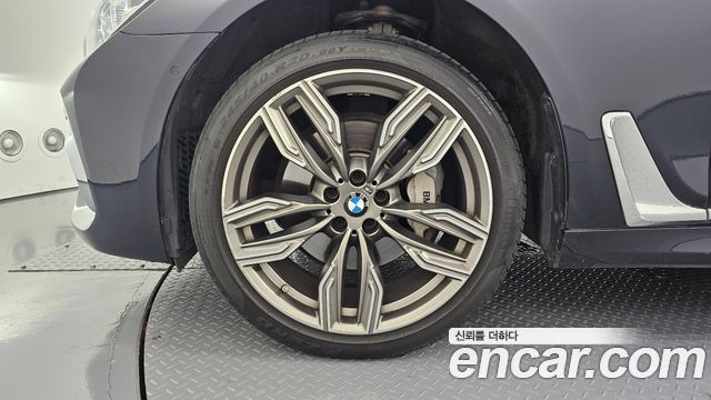 BMW 7-Series 730Ld xDrive M Sport — пробег 173 877 км — фото 5 из 5