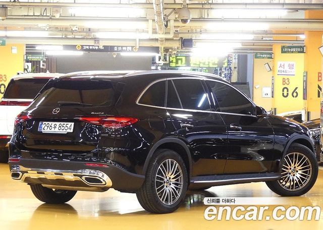 Mercedes-Benz GLC-Class GLC 300 4MATIC Avantgarde — пробег 8 000 км — фото 2 из 5