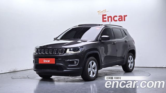 Jeep Compass 2.4 Longitude AWD — пробег 33 720 км — фото 1 из 5