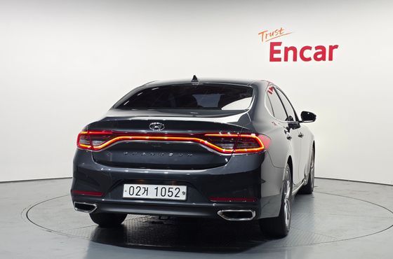 Hyundai Grandeur 2.4 Premium Special — пробег 54 002 км — фото 4 из 5