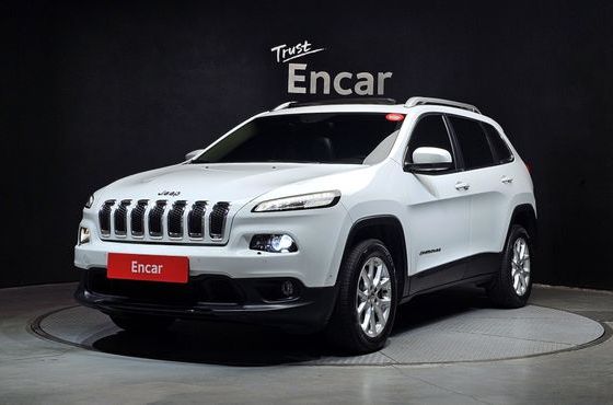 Jeep Cherokee 2.2 Diesel Longitude AWD — пробег 76 135 км — фото 1 из 5