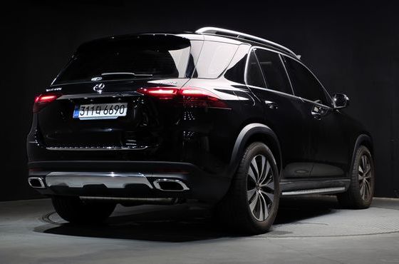 Mercedes-Benz GLE-Class GLE350 4MATIC — пробег 7 600 км — фото 2 из 5