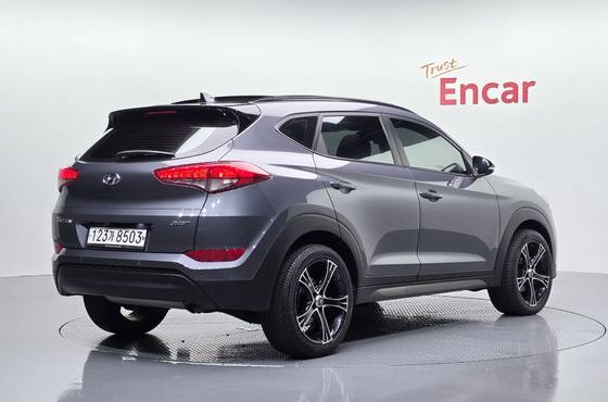 Hyundai Tucson Diesel 1.7 2WD Style — пробег 67 987 км — фото 2 из 5