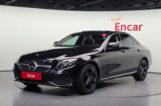 Mercedes-Benz E-Class E300 4MATIC Avnatgarde — пробег 184 965 км — фото 1 из 5
