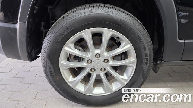 Jeep Cherokee 2.4 Longitude High AWD — пробег 84 139 км — фото 5 из 5