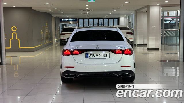 Mercedes-Benz E-Class E300 4MATIC AMG Line — пробег 11 094 км — фото 4 из 5