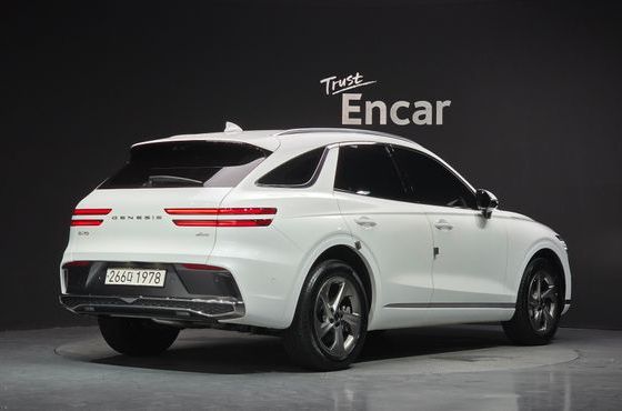 Genesis GV70 2.5T Gasoline AWD — пробег 14 912 км — фото 2 из 5