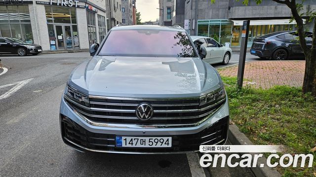 Volkswagen Touareg 3.0 TDI Prestige — пробег 624 км — фото 1 из 5