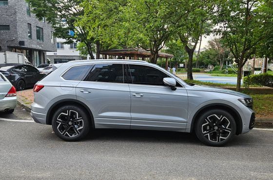 Volkswagen Touareg 3.0 TDI Prestige — пробег 624 км — фото 4 из 5