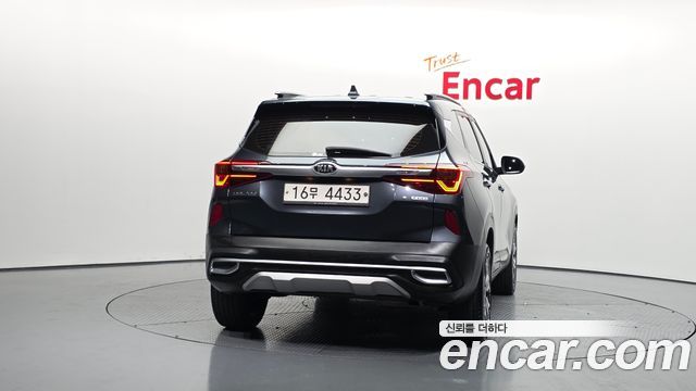 Kia Seltos из Кореи Encar