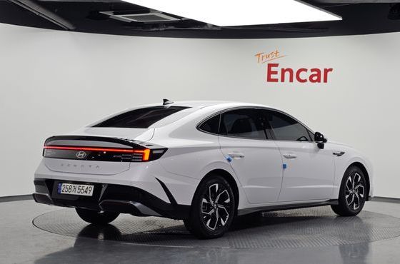 Hyundai Sonata 2.0 Premium — пробег 13 810 км — фото 2 из 5