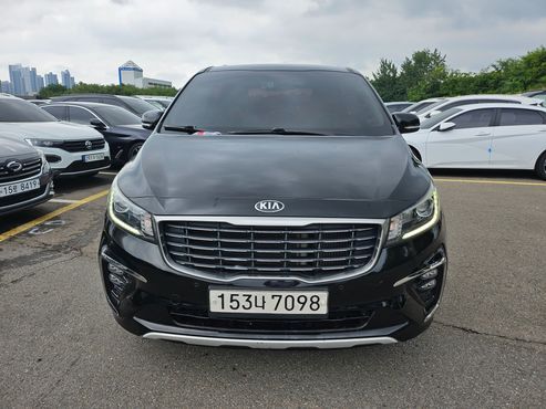 Kia Carnival 9-Seater Prstige — пробег 144 297 км — фото 2 из 5