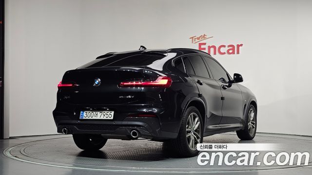 BMW X4 xDrive20d M Sport — пробег 156 727 км — фото 2 из 5