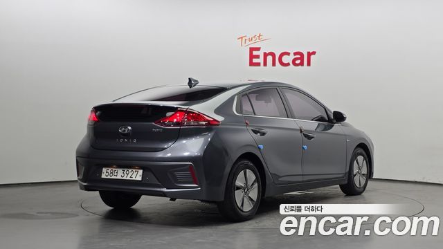 Hyundai Ioniq из Кореи Encar
