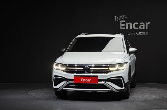 Volkswagen Tiguan 2.0 TSI Prestige — пробег 15 814 км — фото 3 из 5