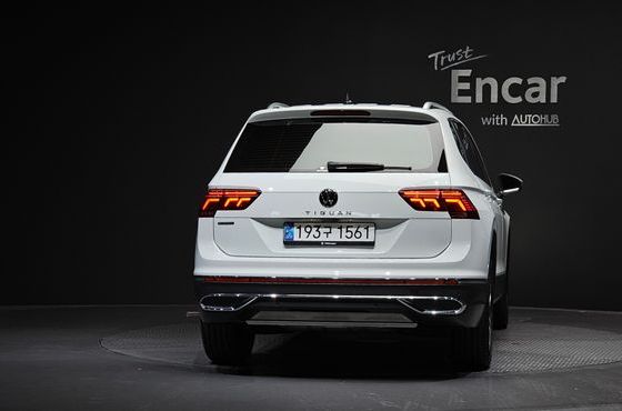 Volkswagen Tiguan 2.0 TSI Prestige — пробег 15 814 км — фото 4 из 5