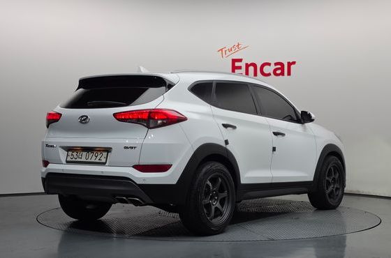 Hyundai Tucson Diesel 2.0 2WD Premium — пробег 176 341 км — фото 2 из 5