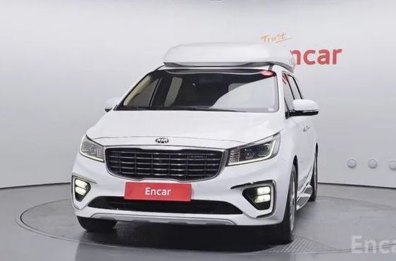 Kia Carnival 7-Seater Hi-Limousine VIP — пробег 91 520 км — фото 1 из 5