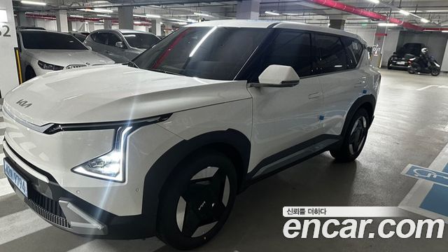Kia EV5 Long Range 2WD AIr — пробег 247 км — фото 3 из 5