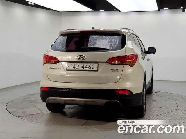 Hyundai Santafe Diesel(e-VGT) 2.0 4WD Premium — пробег 165 857 км — фото 3 из 5