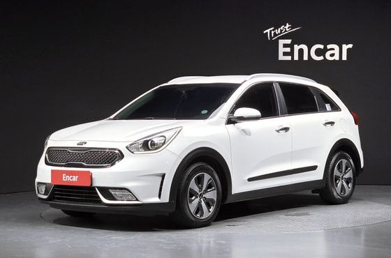 Kia Niro Prestige — пробег 188 611 км — фото 1 из 5