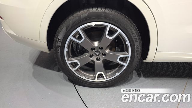 Maserati Levante из Кореи Encar